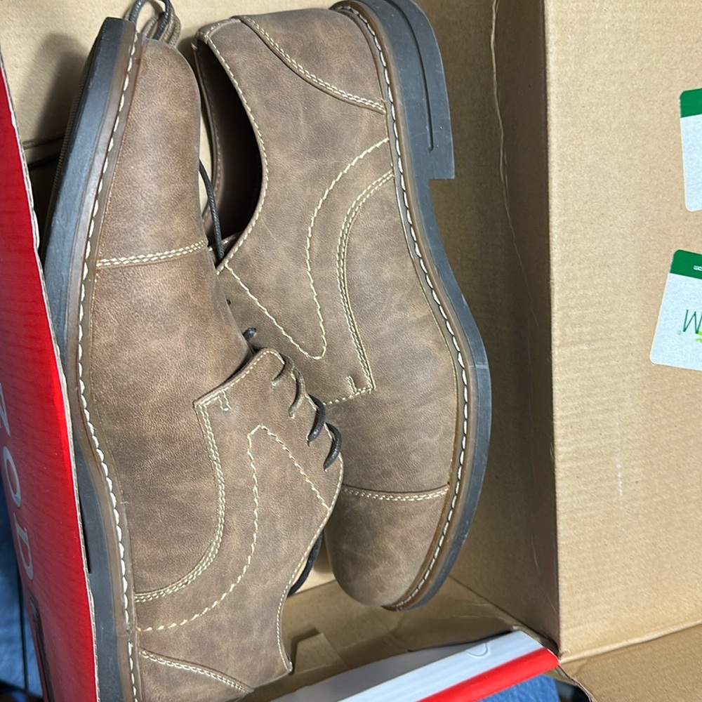Izod Men’s 8.5M shoes